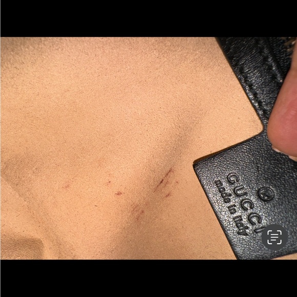Gucci Marmont Medium Shoulder Bag - Picture 9 of 9